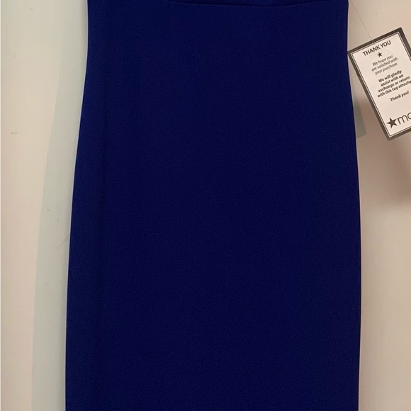 Beautiful blue gown Betsey and Adam size 4 . So pretty mermaid fit… NWT 💙 - Picture 15 of 16